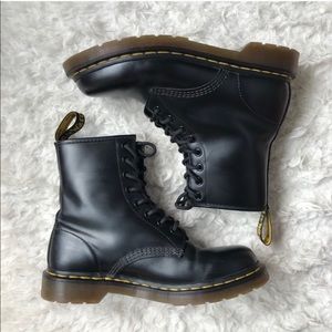 Dr. Martens 1460 Smooth Black Leather